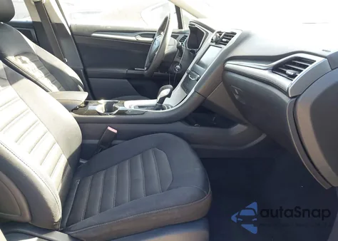 2014 Ford Fusion Se z USA, uszkodzony, nr VIN 1FA6P0HD4E5360689